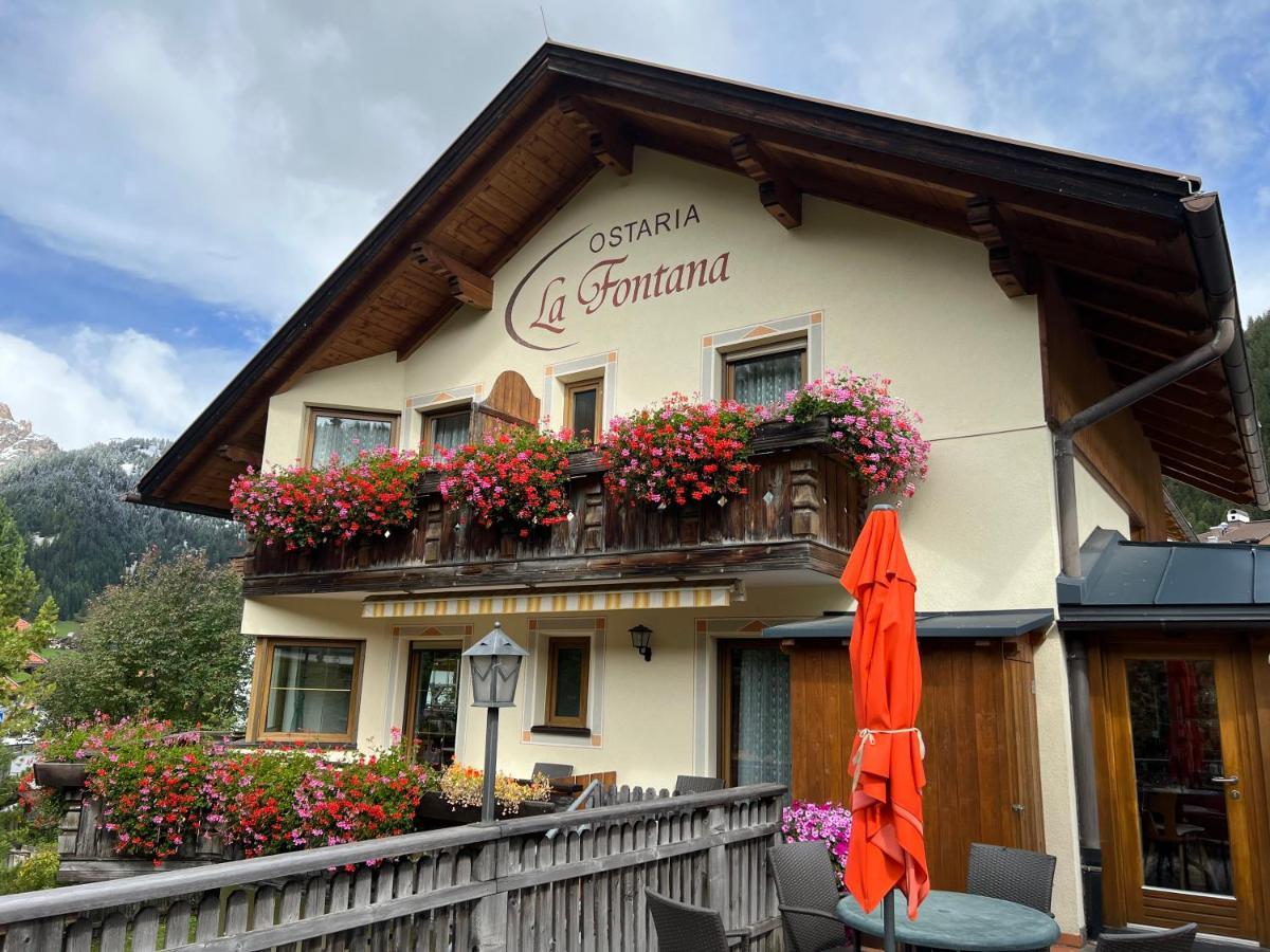 Ostaria La Fontana Hotel Corvara In Badia Exterior photo